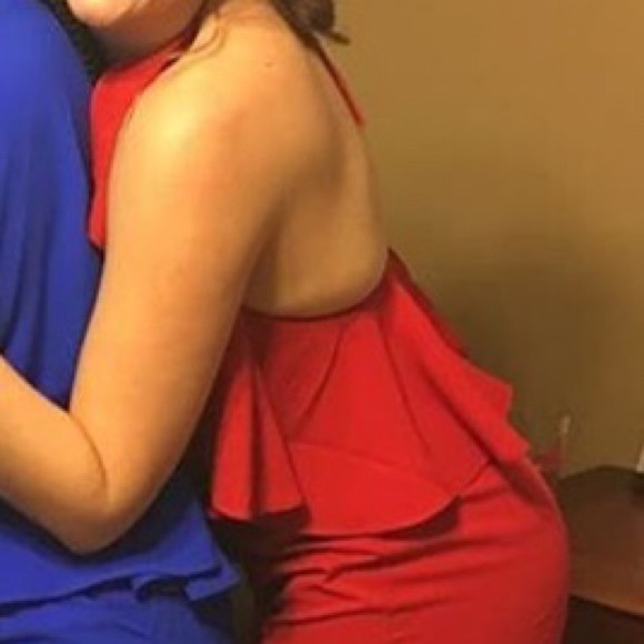 Flirty halter pant suit! - Picture 3 of 6